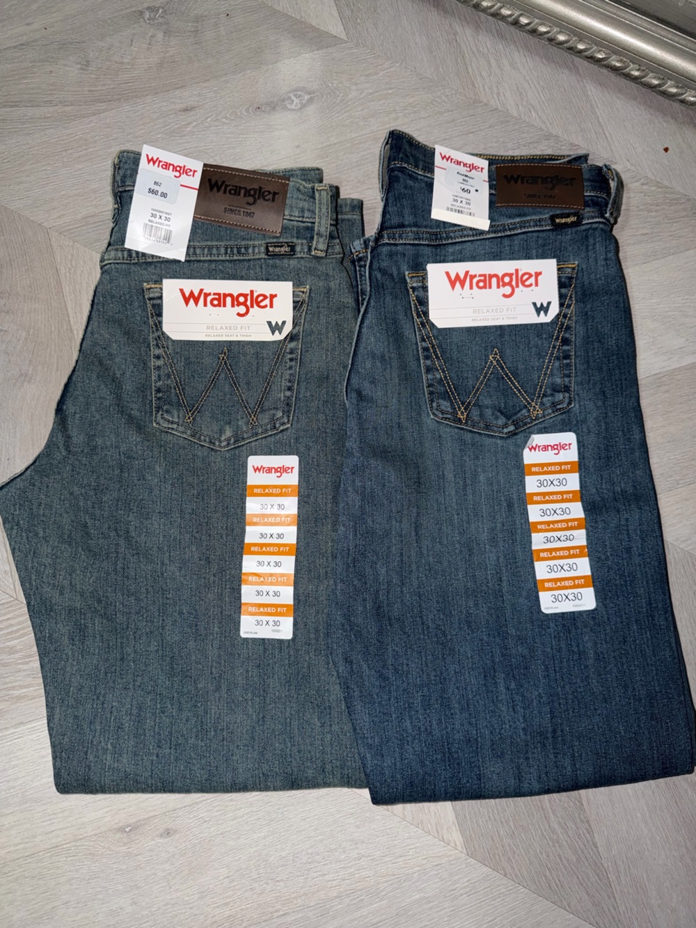 Wrangler Men’s Relaxed Fit Jeans - Dark Blue & Medium Blue 30x30